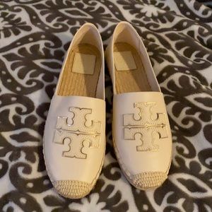 Tory Burch women shoes new cream size 8.5M